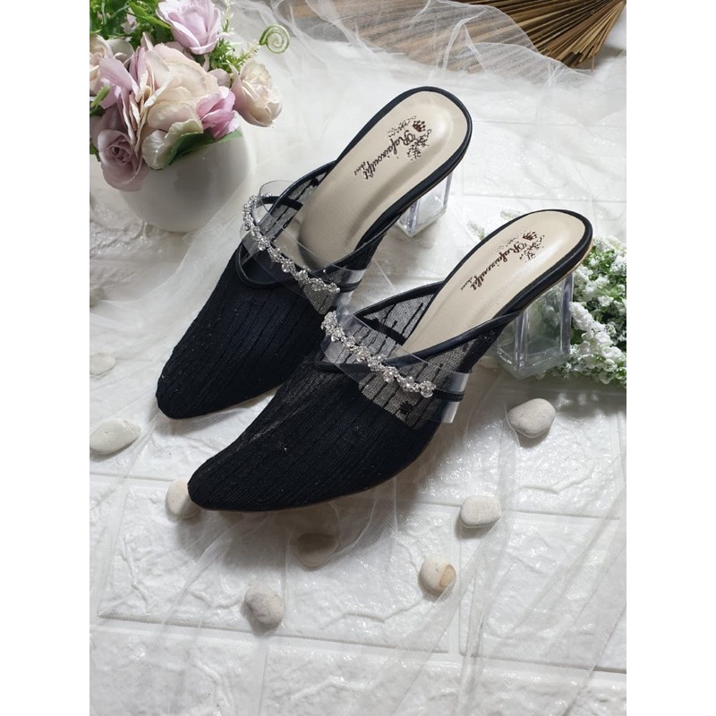 sepatu azwa hitam dengan asesoris cantik 7cm kaca