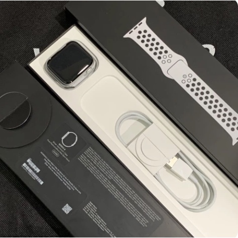 ( Apple Watch Series 6 44 mm Garansi iBox Fullset Original Second Bekas )