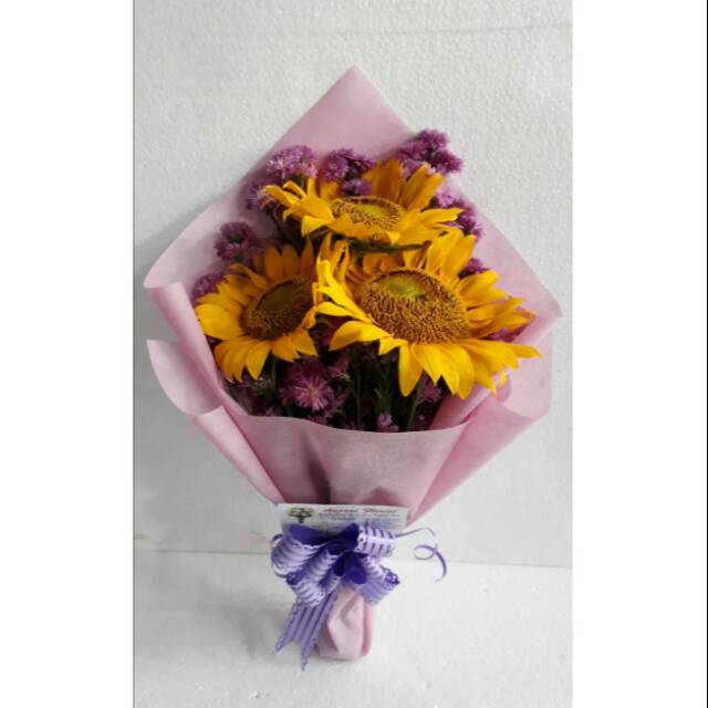 

Handbouqet bunga matahari