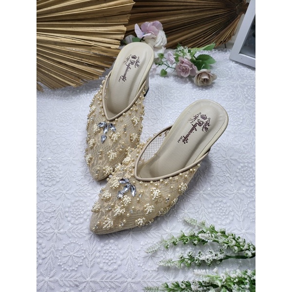 sepatu Marisa cream wedding shoes tinggi 7cm tahu