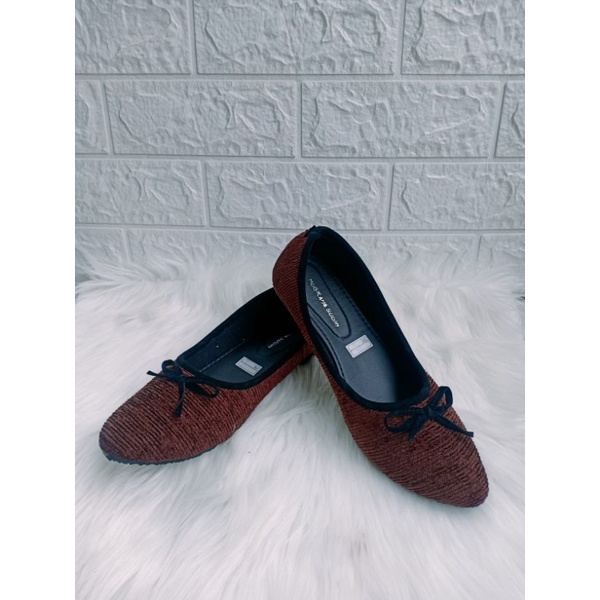FLATSHOES WANITA TERBARU FLAT SHOES SIMPLE KEKINIAN SEPATU BALET WANITA FASHION SALE