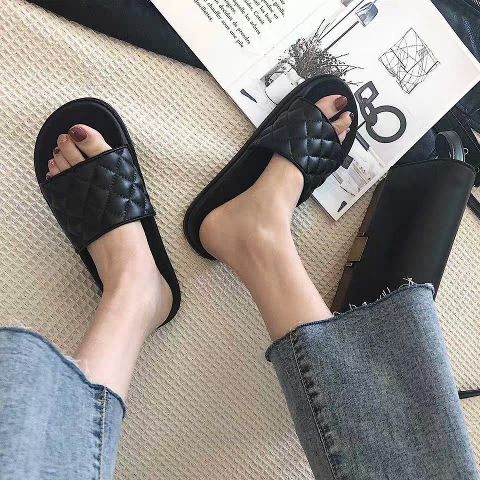 Novhi - Sendal slipper motif bordir