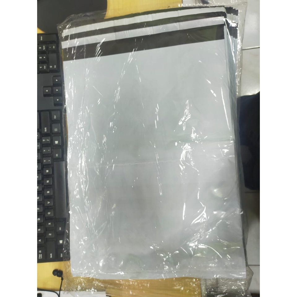 

Plastik Polymailer 30 x 40 isi 50pcs - Plastik Packing Murah