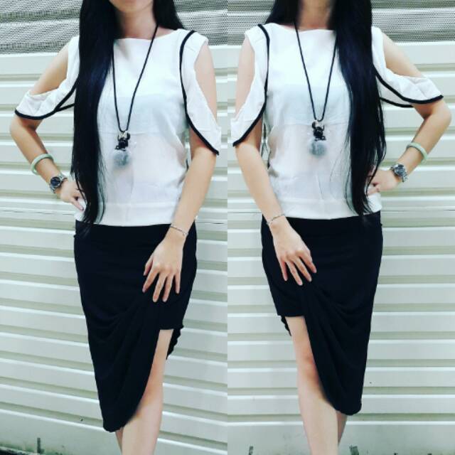 Blouse sifon shoulderless putih