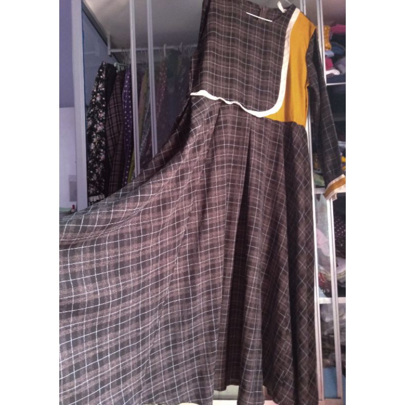 Gamis preloved hayyina dress ORI by Shararea