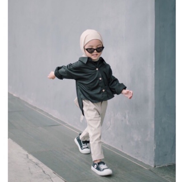 NICOLE BASIC OVERSIZED SHIRT Kemeja Anak Polos