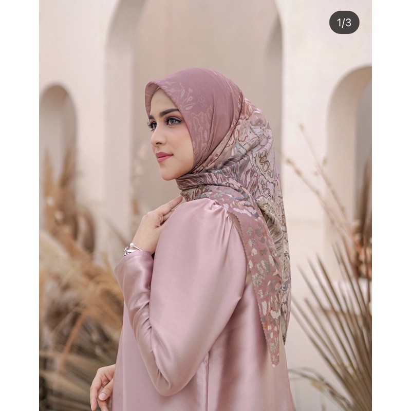 preloved Farsha Buttonscarves