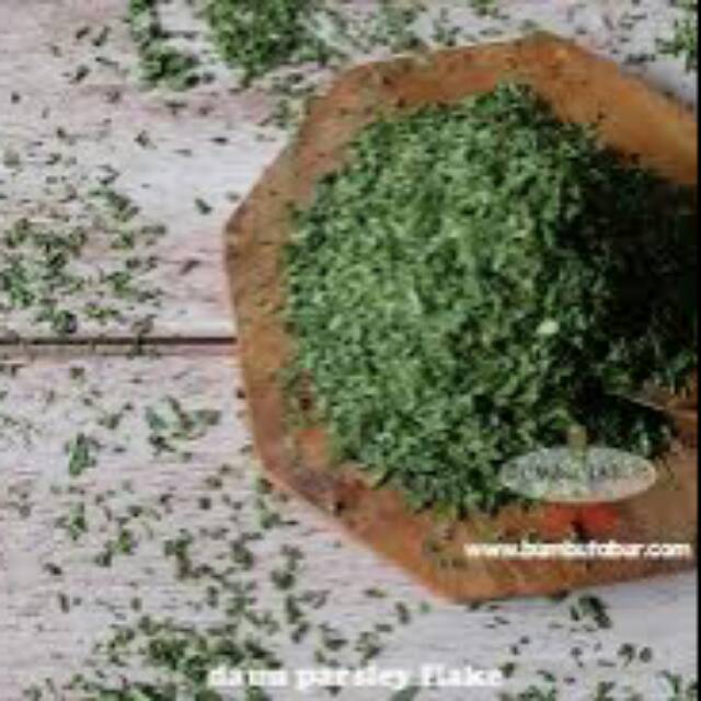 Daun dried 25 parsley peterseli kering flakes bumbu dapur 25 gram