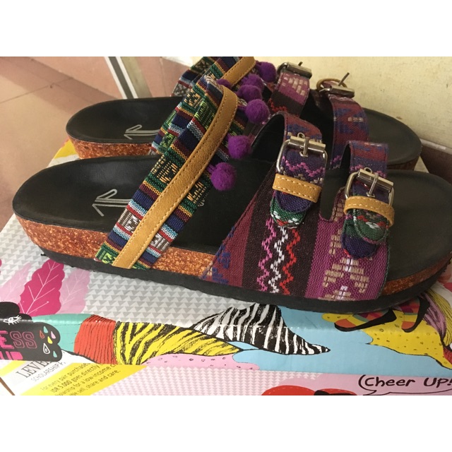 Preloved I WEAR UP Sandal
