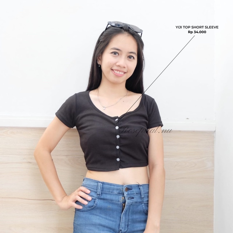 Yiji Top Short Sleeve / crop top / knit crop top / korean crop top / basic crop top / outer crop top