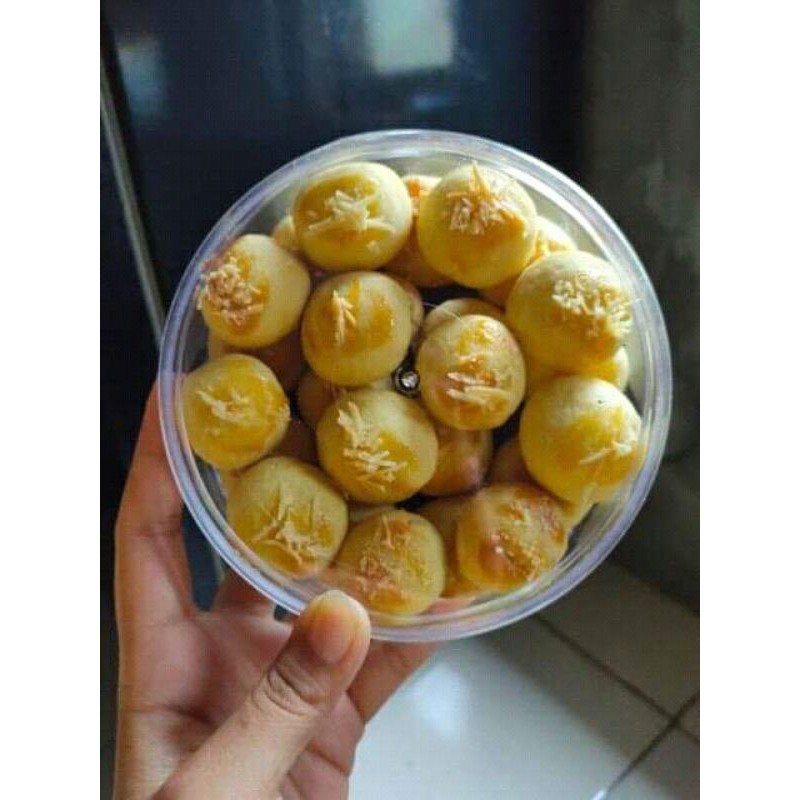 

nastar nanas toping keju 250gr