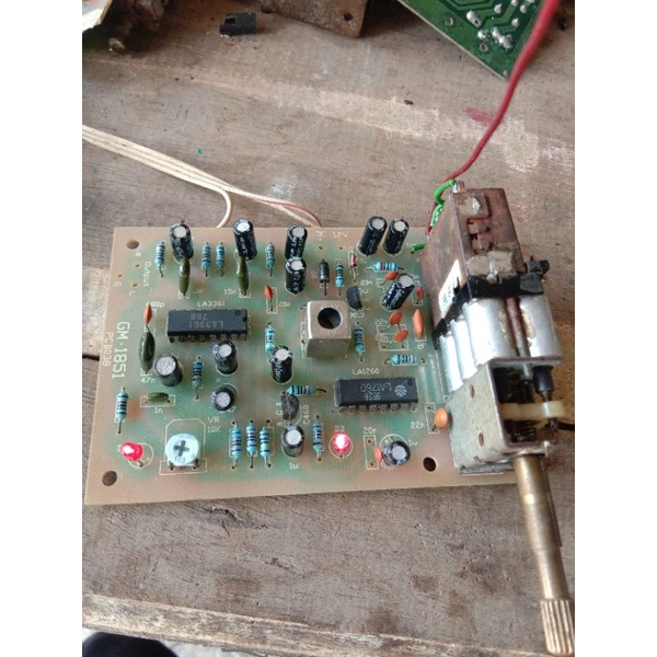 Tuner fm stereo anti desis