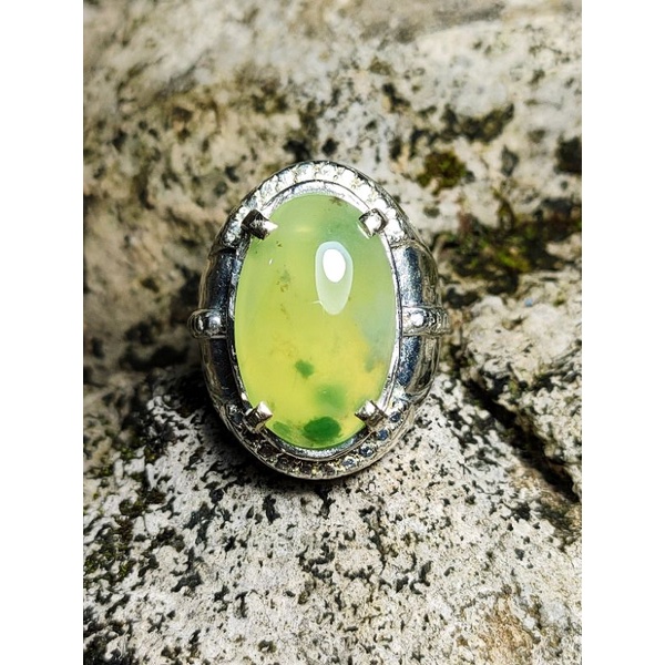 CINCIN BATU AKIK LUMUT SUNGAI DAREH PUCUK PISANG NATURAL IDOCRASE KODE 01548