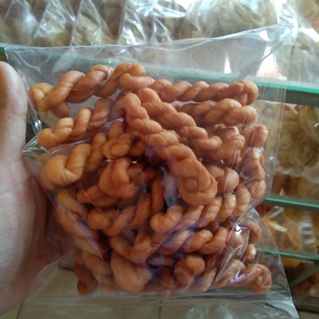 

Snak zaman dulu/ kelenting/ cemilan enak