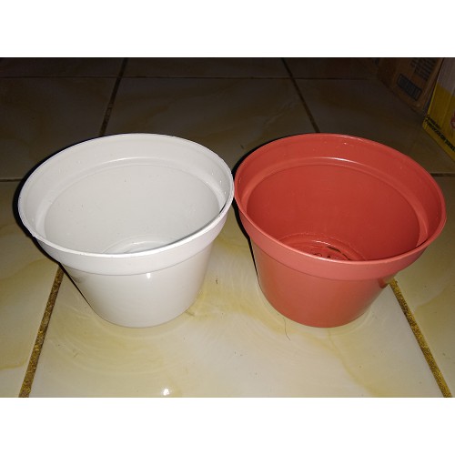 pot tanaman / pot bunga plastik ukuran 15 cm / pot 15 cm / pot 15cm / pot plastik 15 cm