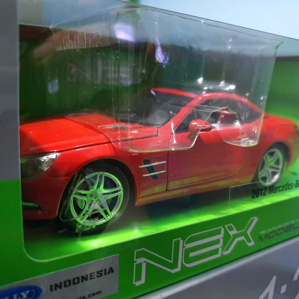 graatis Welly diecast mobil 2012 Mercedes Benz SL500 skala 1:24 miniatur super