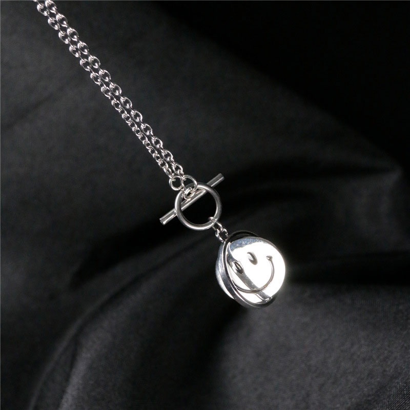 Fashionable Simple Smile Pendant Hip Hop Pria dan Wanita Kalung-Won