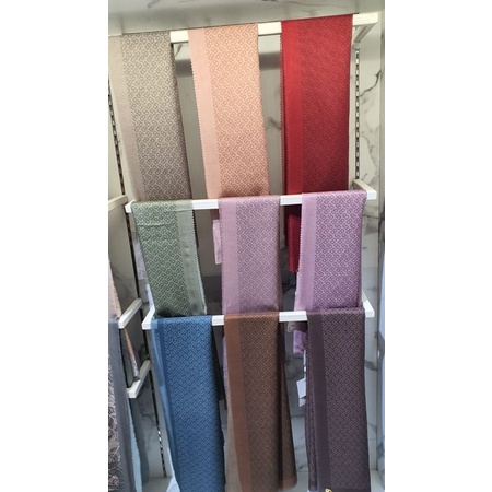 Tapis Square Ginger bread by Buttonscarves