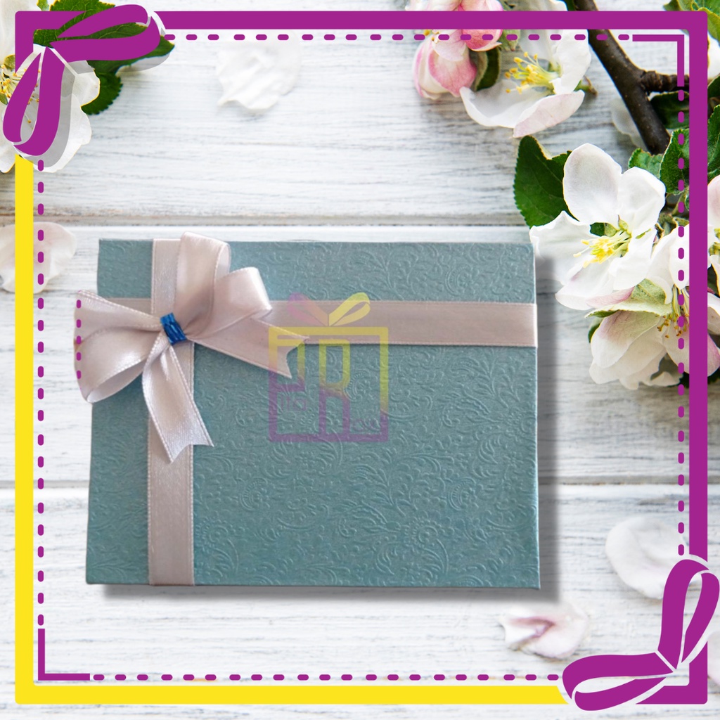 

(12x9x3 cm) Kotak kado eksklusif / gift box / mini box / souvenir box