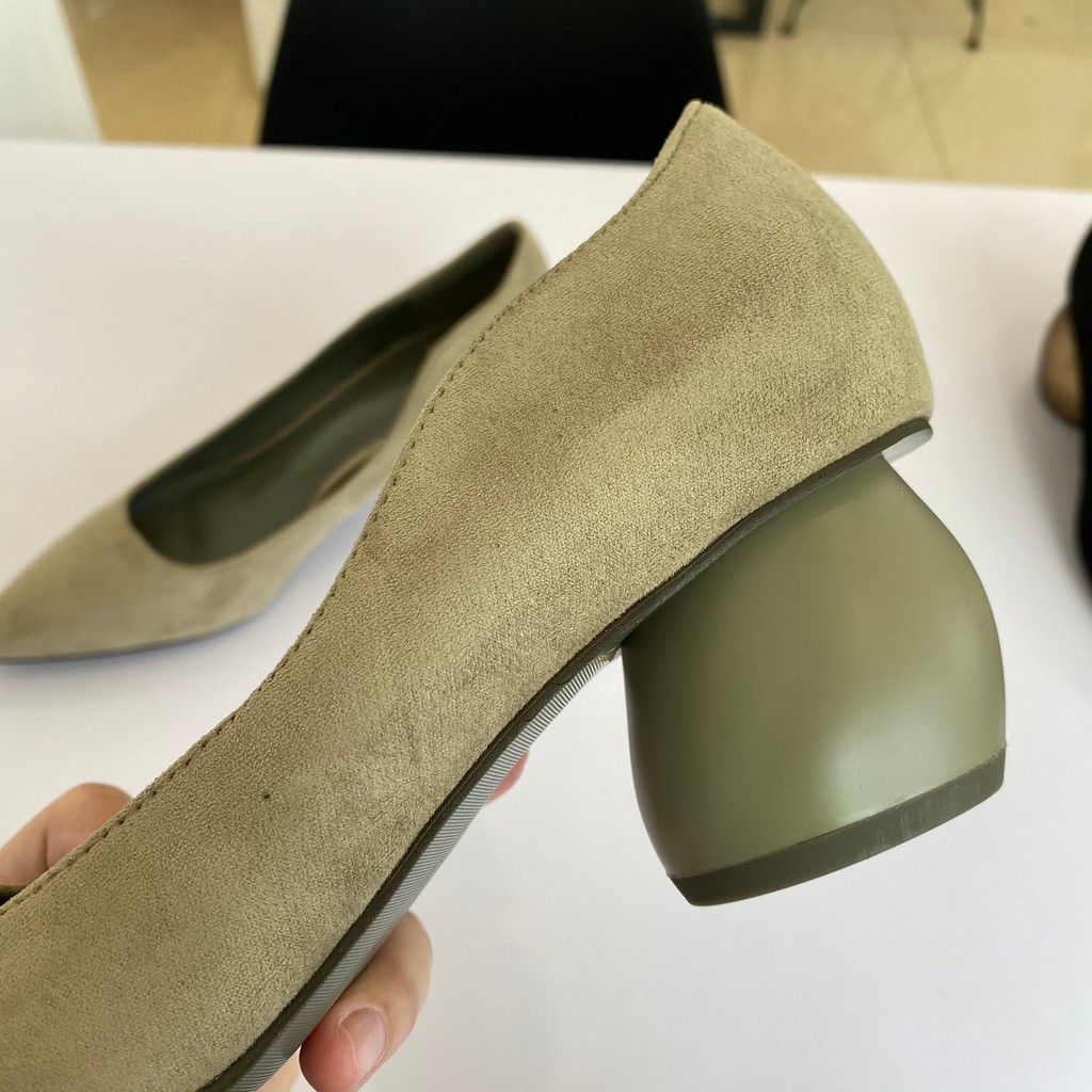 C circle Block Heels