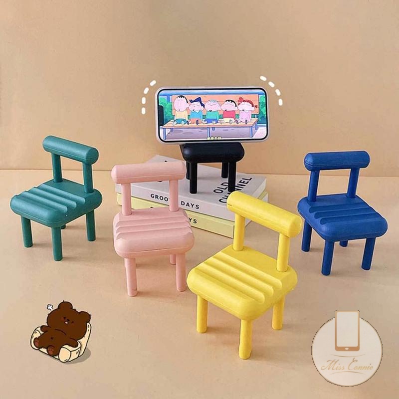 Stand Holder Handphone 3 Slot Bahan Kayu Warna Permen Macaron