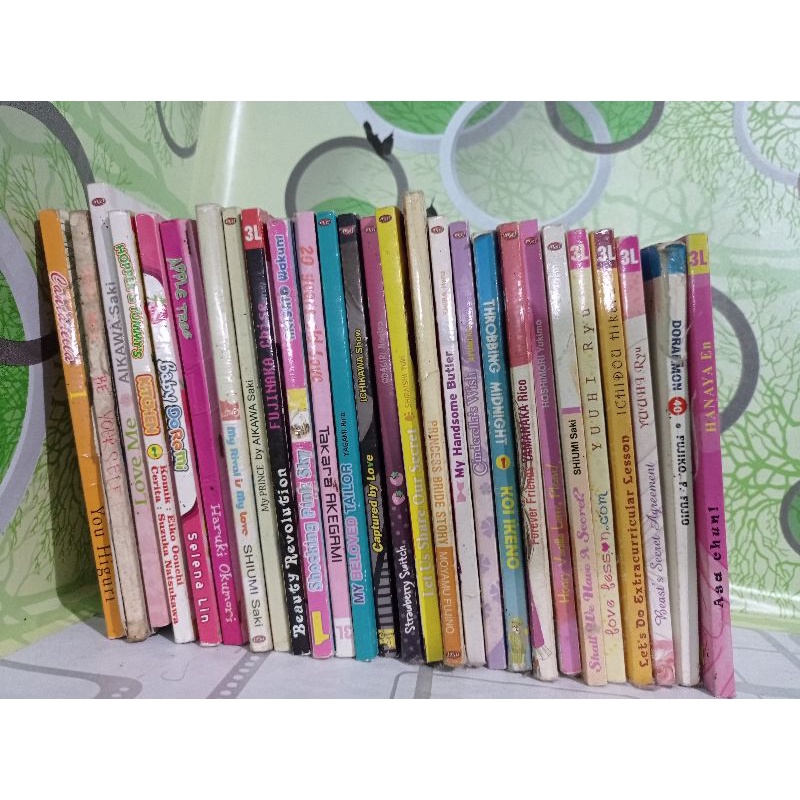 

Komik campuran