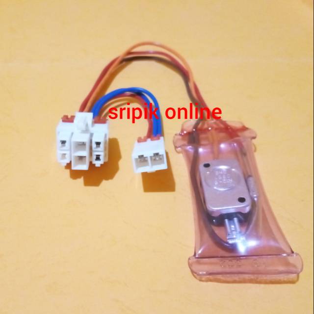 defrost bimetal kulkas 3 kabel fuse dalam 2 socket  goldstar