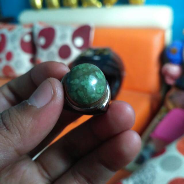 batu pirus hijau berserat