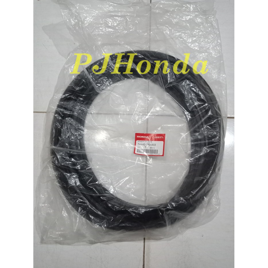 Karet Pintu Bagasi JAZZ GE8 2008-2013 .