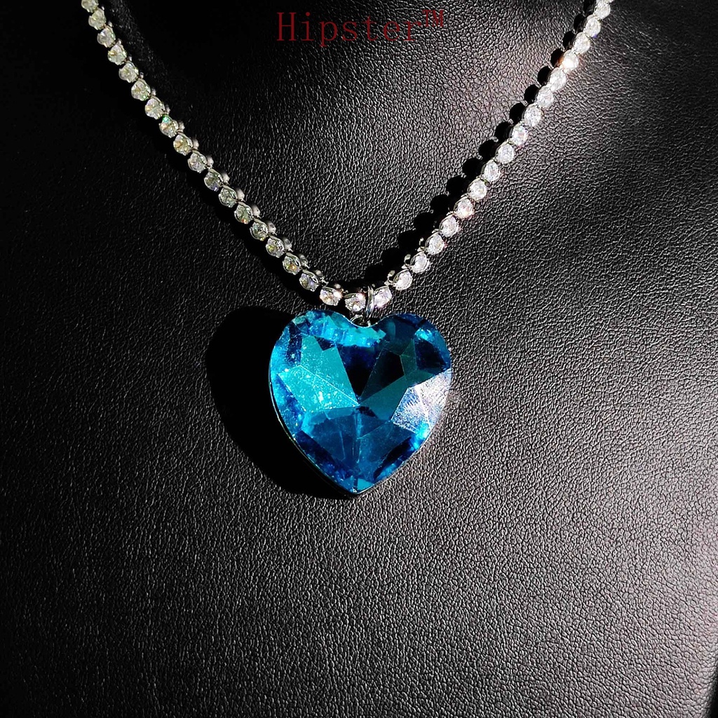 Ornament Pendant Heart-Shaped Crystal Necklace