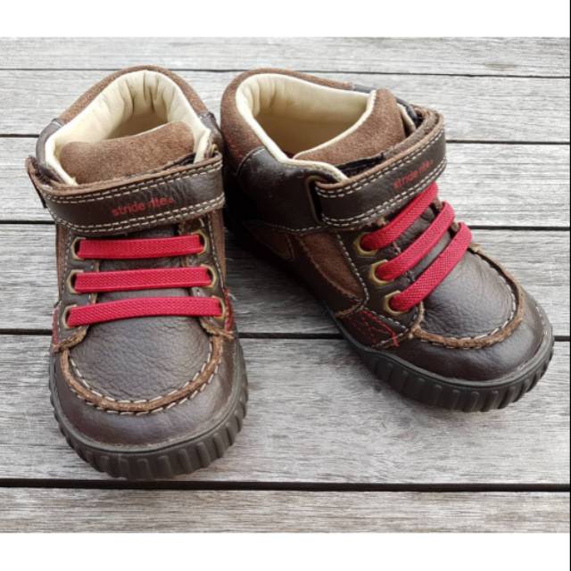 Sepatu Anak Laki-laki (Stride Rite)