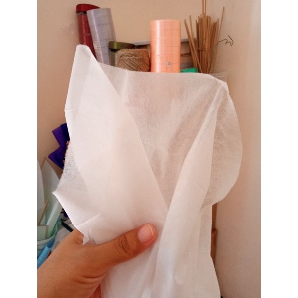 kain tissue buket 160x100 cm | spunbond gramasi 40