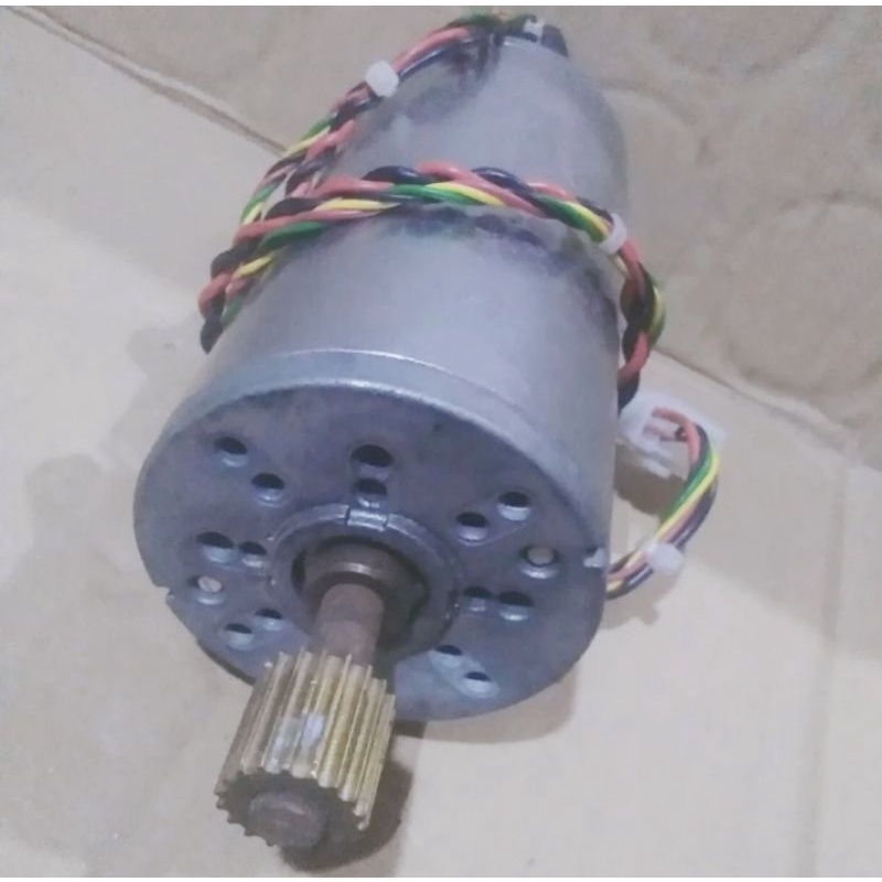 DC motor unkerMotoren 27Volt - 30Amp - 3350Rpm encorder RE30