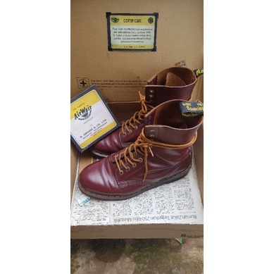 dr marteens austin oxblood