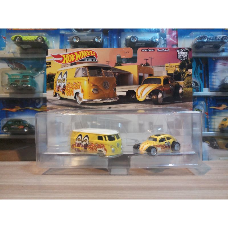 HOT WHEELS PREMIUM VOLKSWAGEN 2 PACK SET - MOONEYES