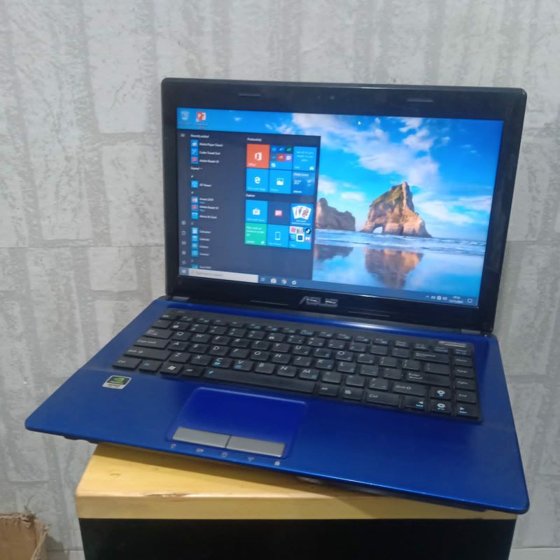 Laptop Asus K43SD Dualvga Nvdia Geforce 610M Ram 4GB HDD 320GB Layar 14 inch siap gaming editing