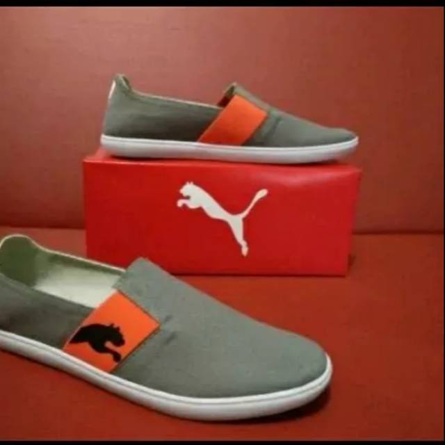 Puma slip on pria