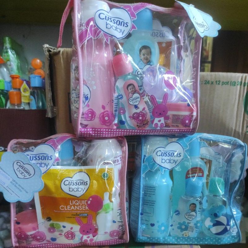 Cussons Baby Gift Bag Travel Paket Perawatan Mandi Bayi Medium &amp; Small