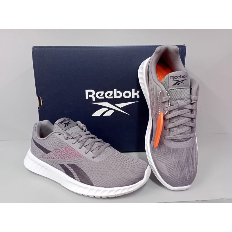 sepatu rebook
