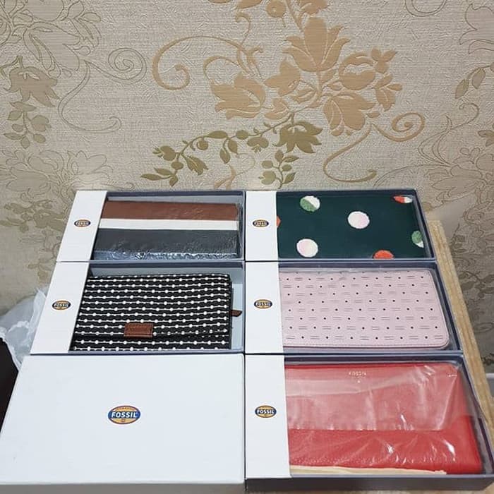 dompet wanita fossil Giftset long wallet with box original