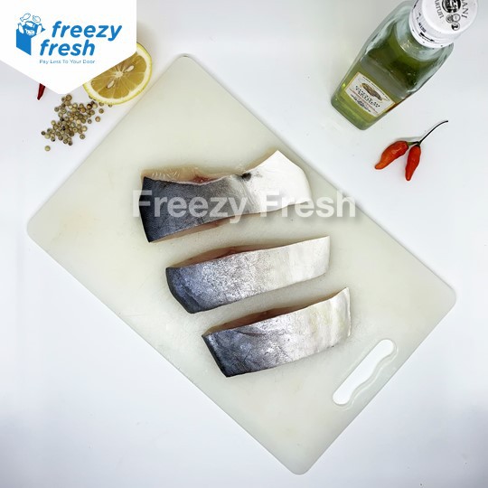 

Ikan Fillet Bawal Mutiara (Pearl Fish) 500 Gram / Segar / Beku / Vacumm Pack