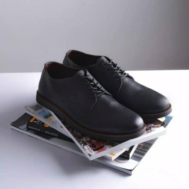 KENZIO KUTA BLACK Sepatu  Kulit  Pria  Casual Semi Formal 