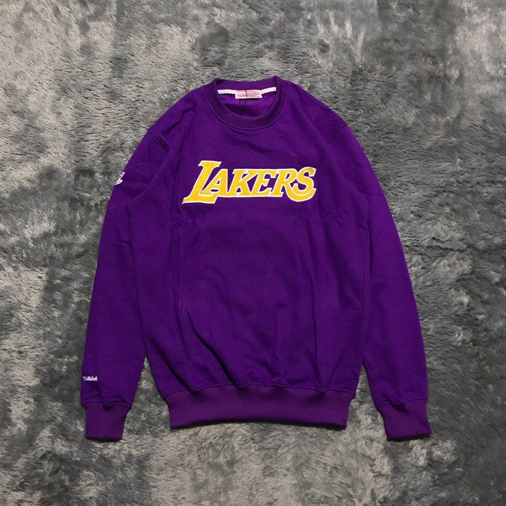 SWEATER CREWNECK MITCHELL AND NESS LA LAKERS FONT EMBROIDERED HIGH MIRROR PREMIUM QUALITY TERLARIS