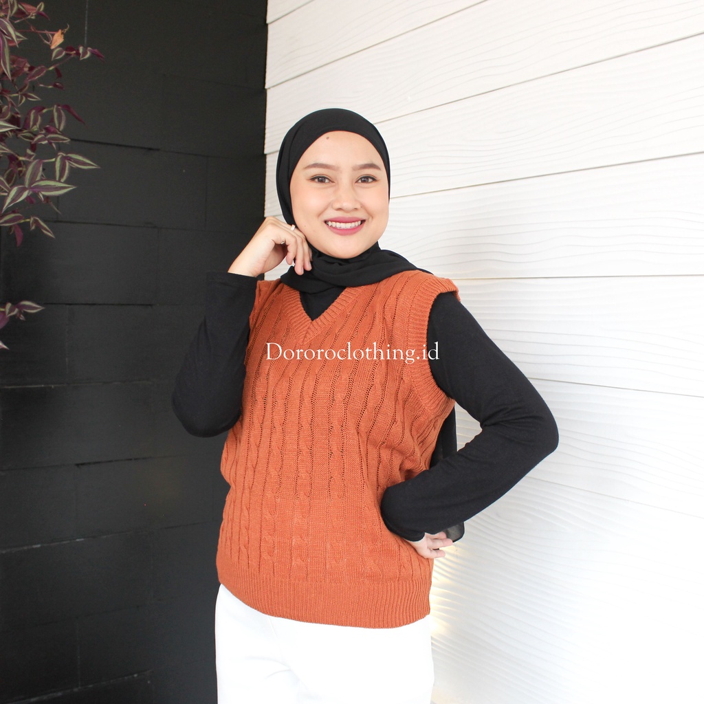 Rompi Rajut Motif Cable / Vest Rompi Rajut Wanita Motif