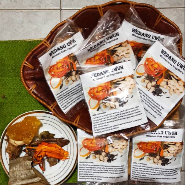 

WEDANG UWUH KOMPLIT PLUS JAHE