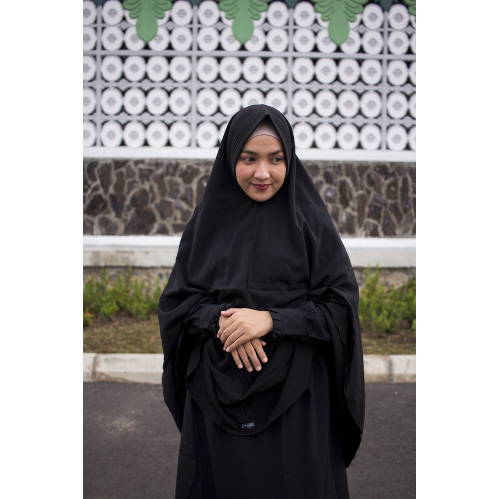 Gamis Syari Warna Hitam