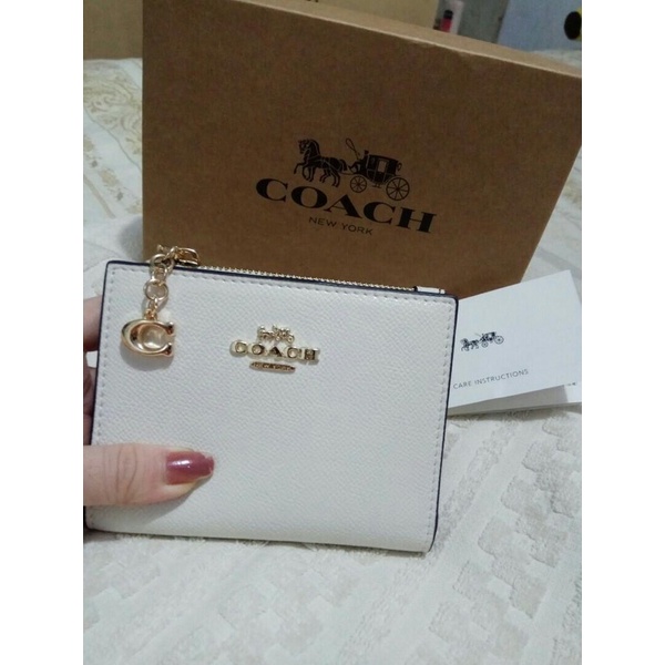 Coach Snap Card Case in Pebble White