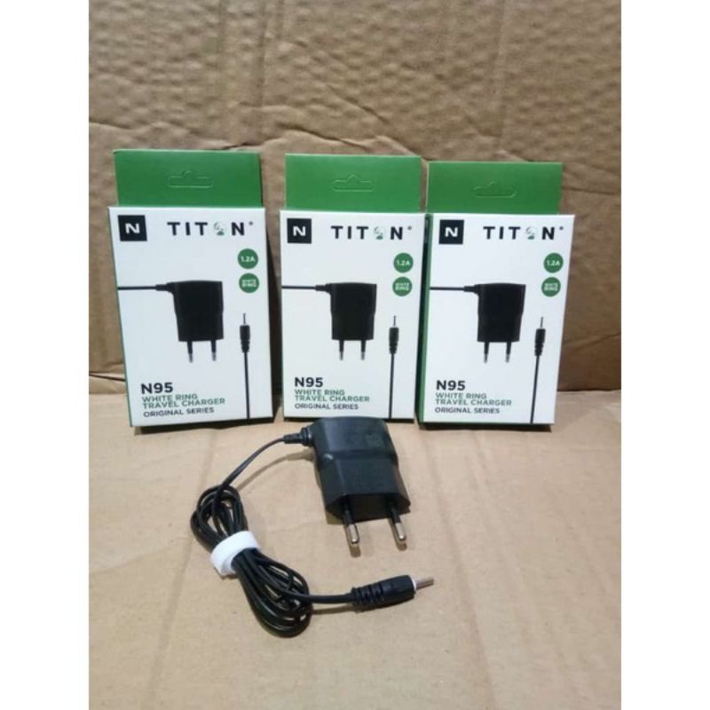 charger Nokia lubang kecil TITON / tc Nokia N95 Titon original