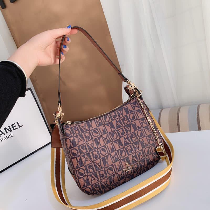 BONIA HOBO PREMIUM FREE BOX