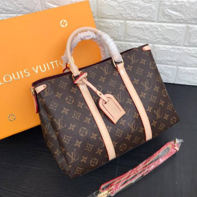 

FASHION SOUFFLOT LARGE KULIT SERAP AIR (AD NO SERI) 33*24*12 LIKE MIROR KELENGKAPAN BOX MAGNET